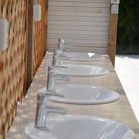 Hotel Camping Robinson